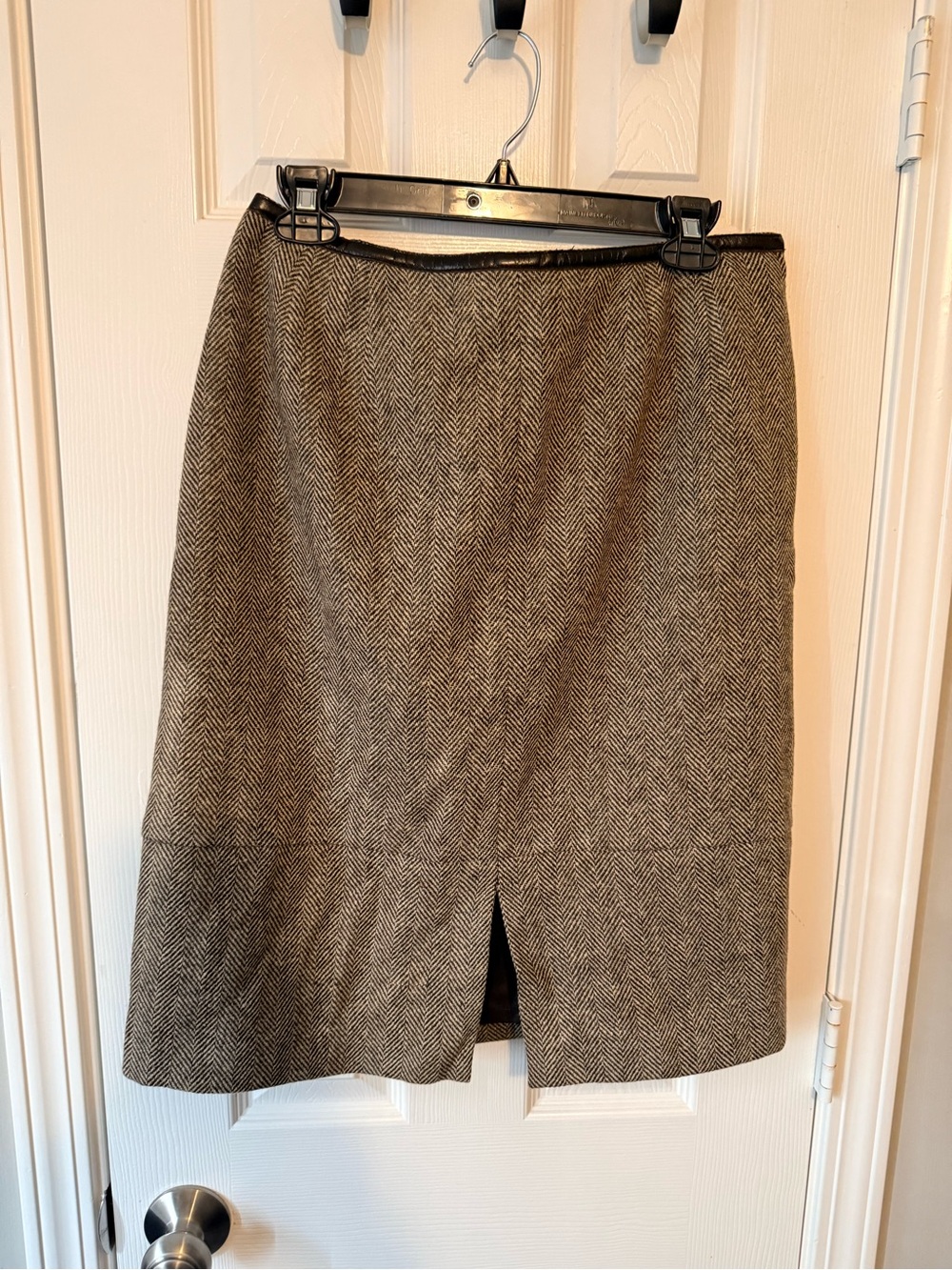 Classic Herringbone Pencil Skirt - Brown/Black
